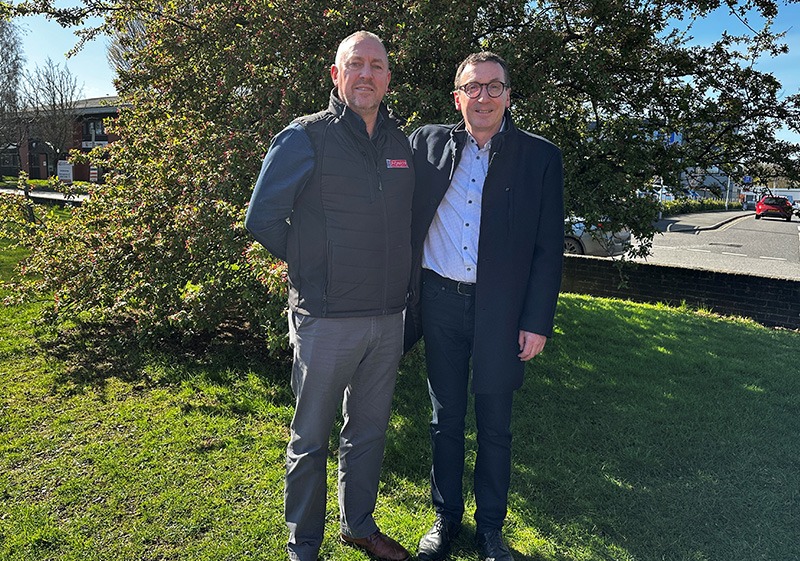 graham_and_paul_feature